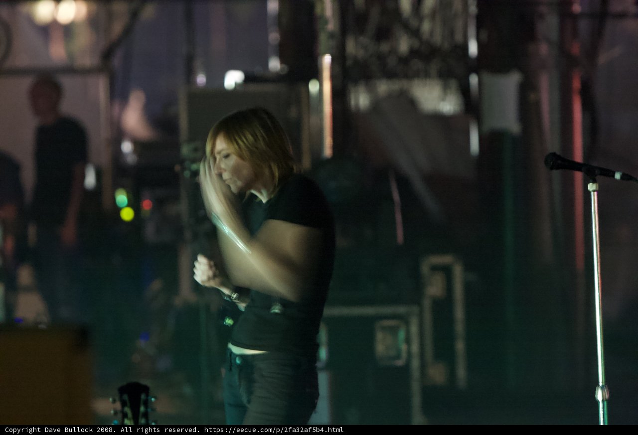 Entertainer electrifies the crowd at Coachella