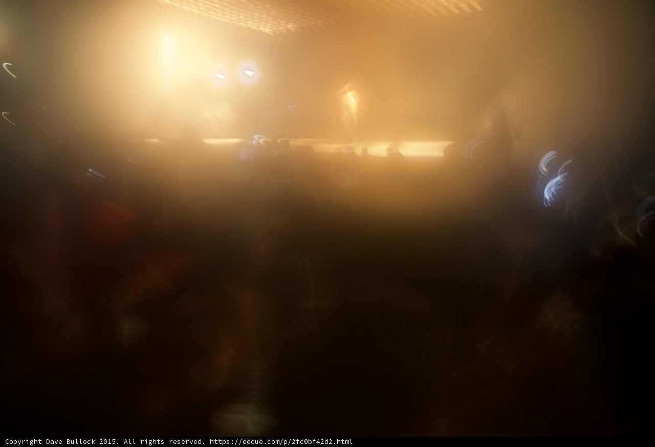 Performer Golden Blur