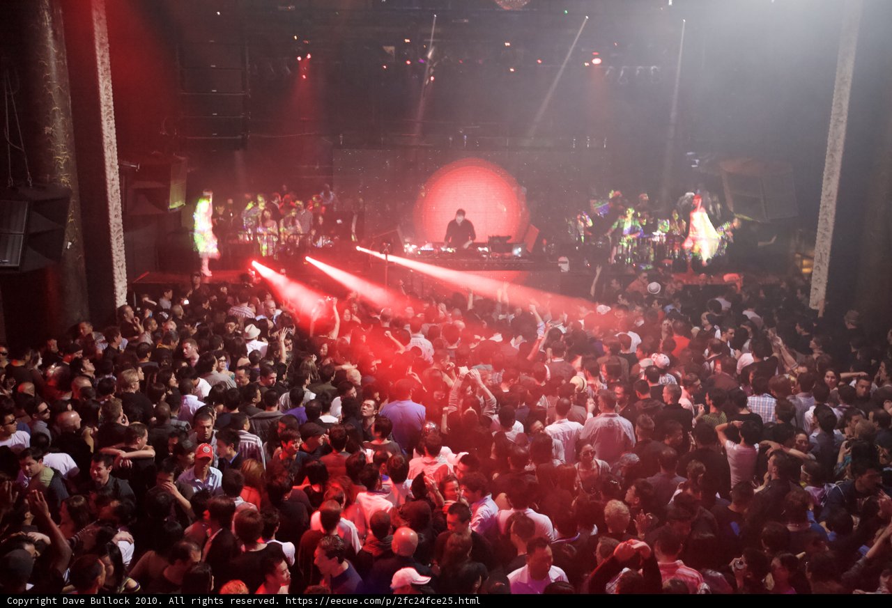 Red-Lit Nightclub Recreation