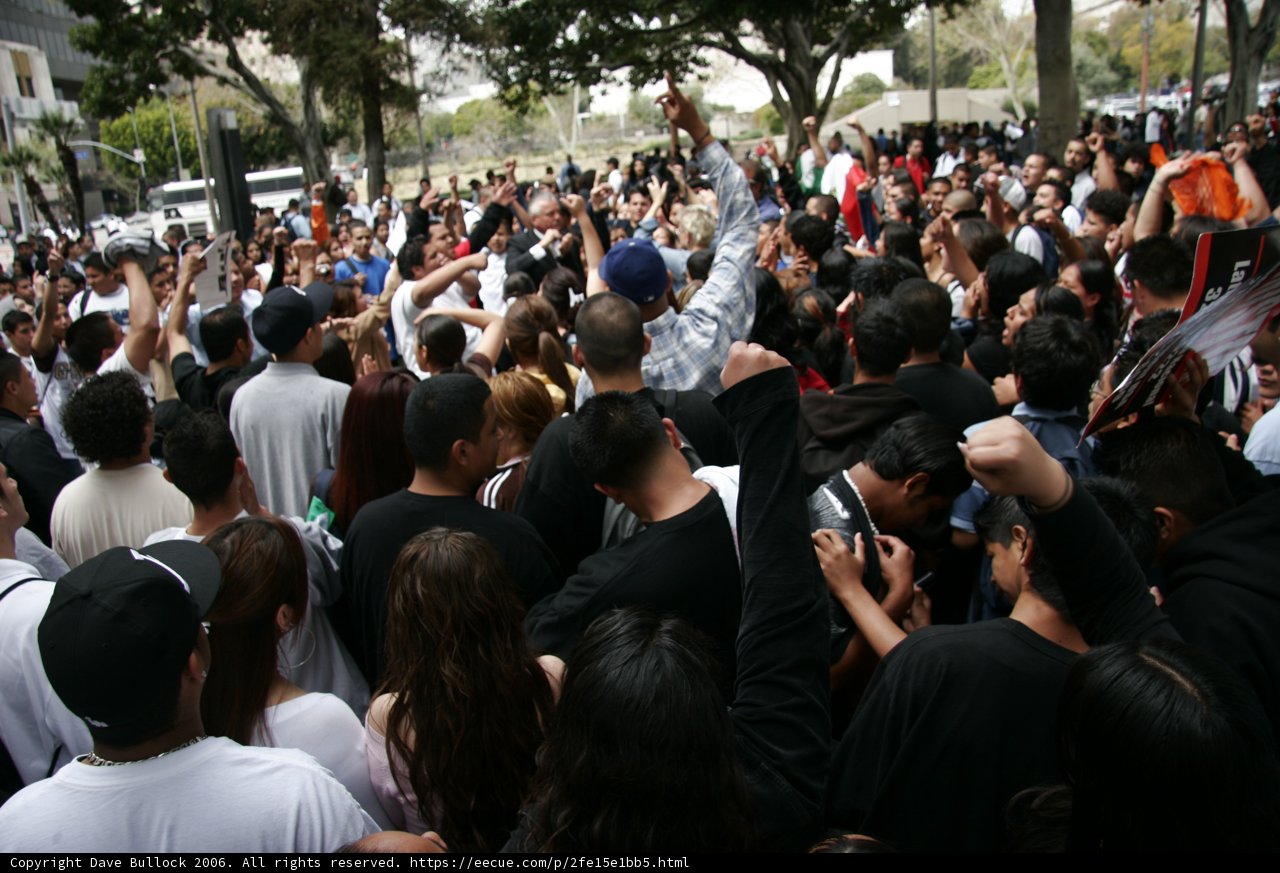 School Walkout Draws a Large Crowd to the Park