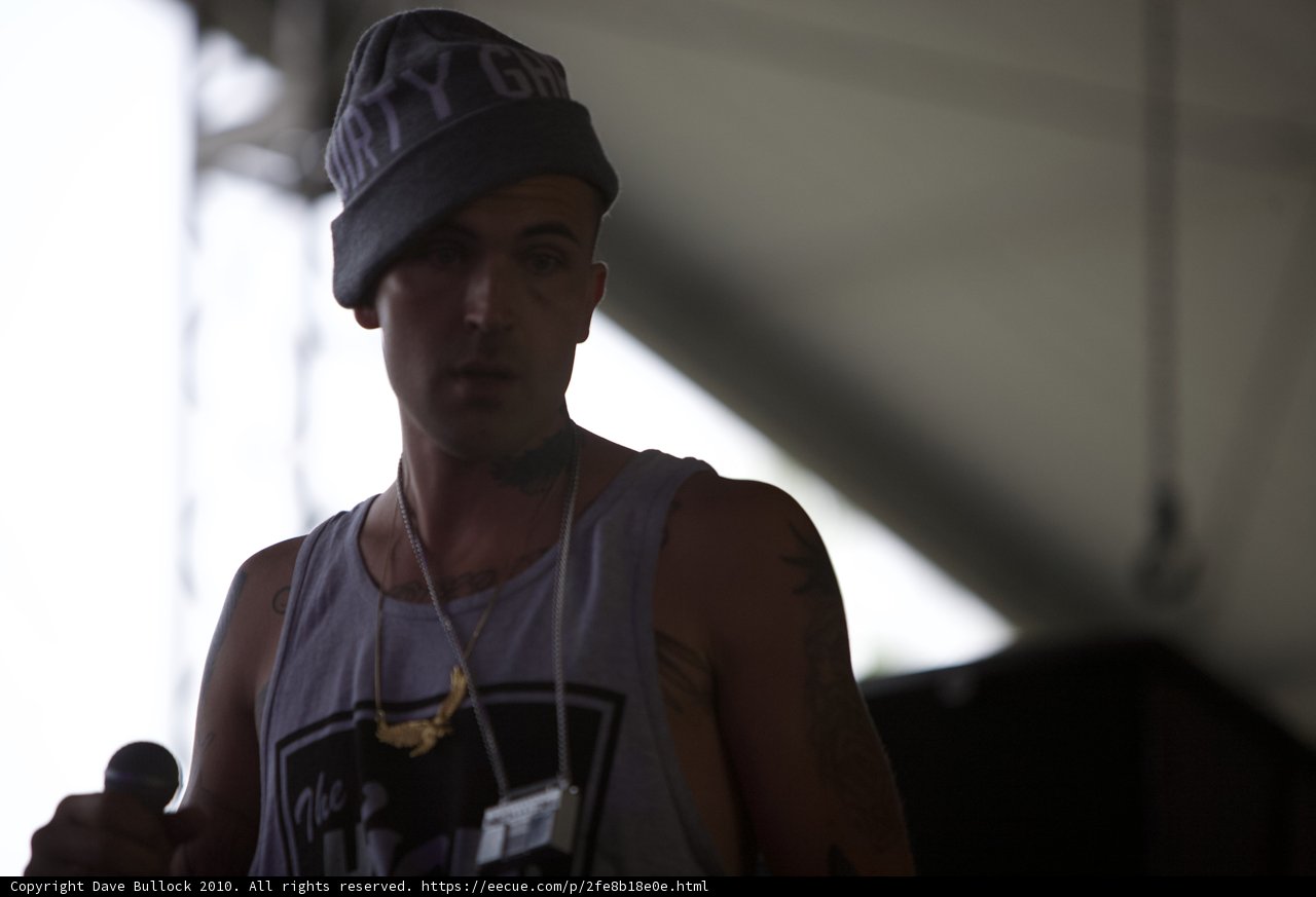 Yelawolf Rocks Coachella with Hat and Tattoo
