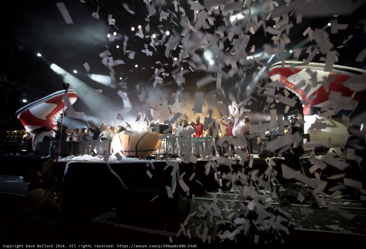 Confetti frenzy at Coachella concert