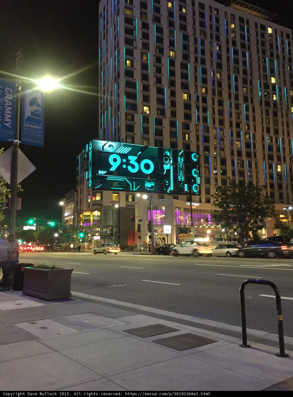 9:30 Digital Clock Display