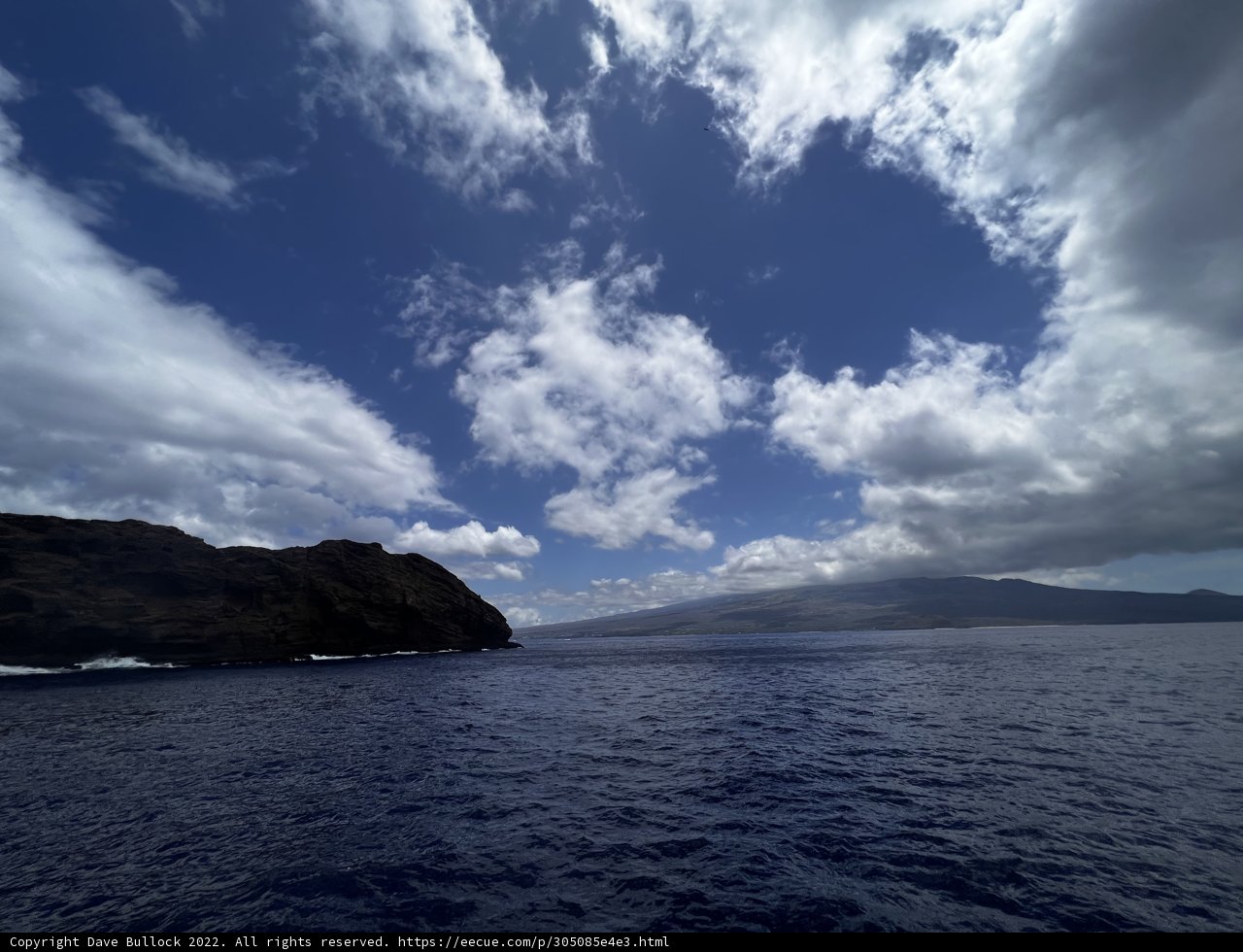Cloudy Horizon Over Alalakeiki Channel