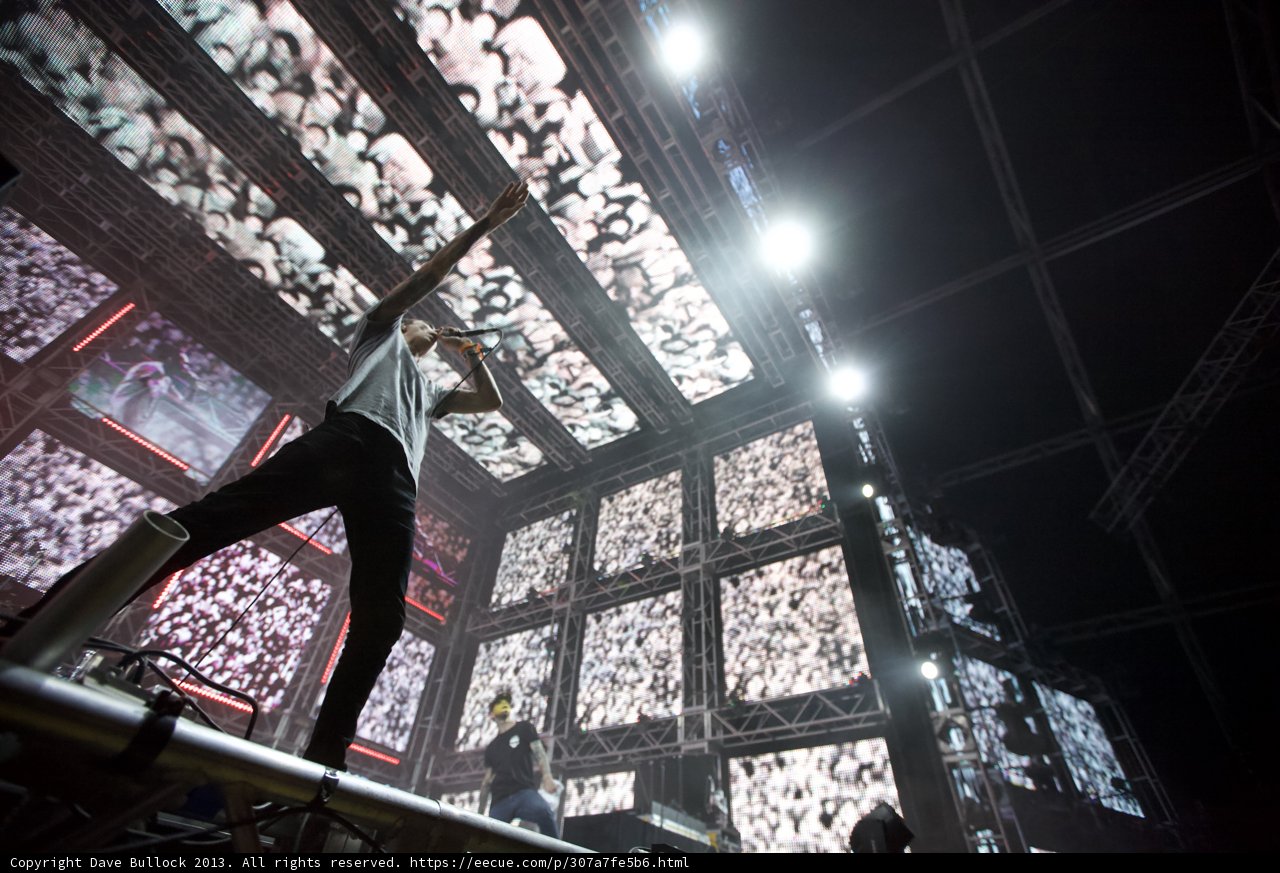 Solo Performance Stealing the Spotlight