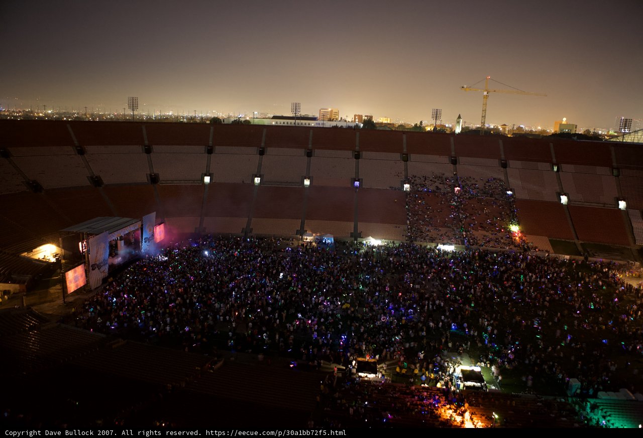Electric Crowd at EDC 2007