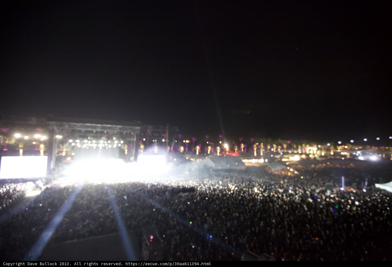 Lights and Crowd: the Best of 2013 Coachella Day 2