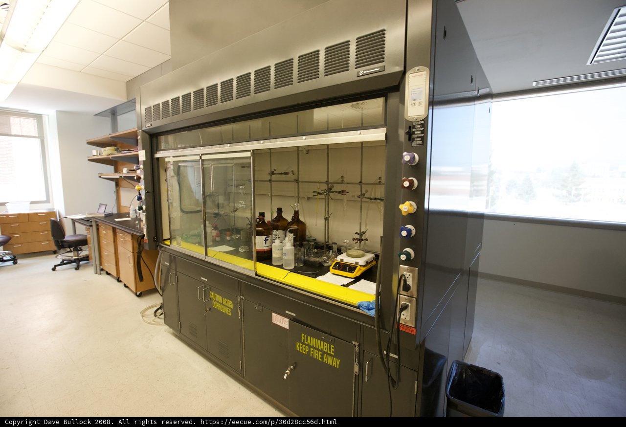 Inside the UCLA Quantum Nano Lab