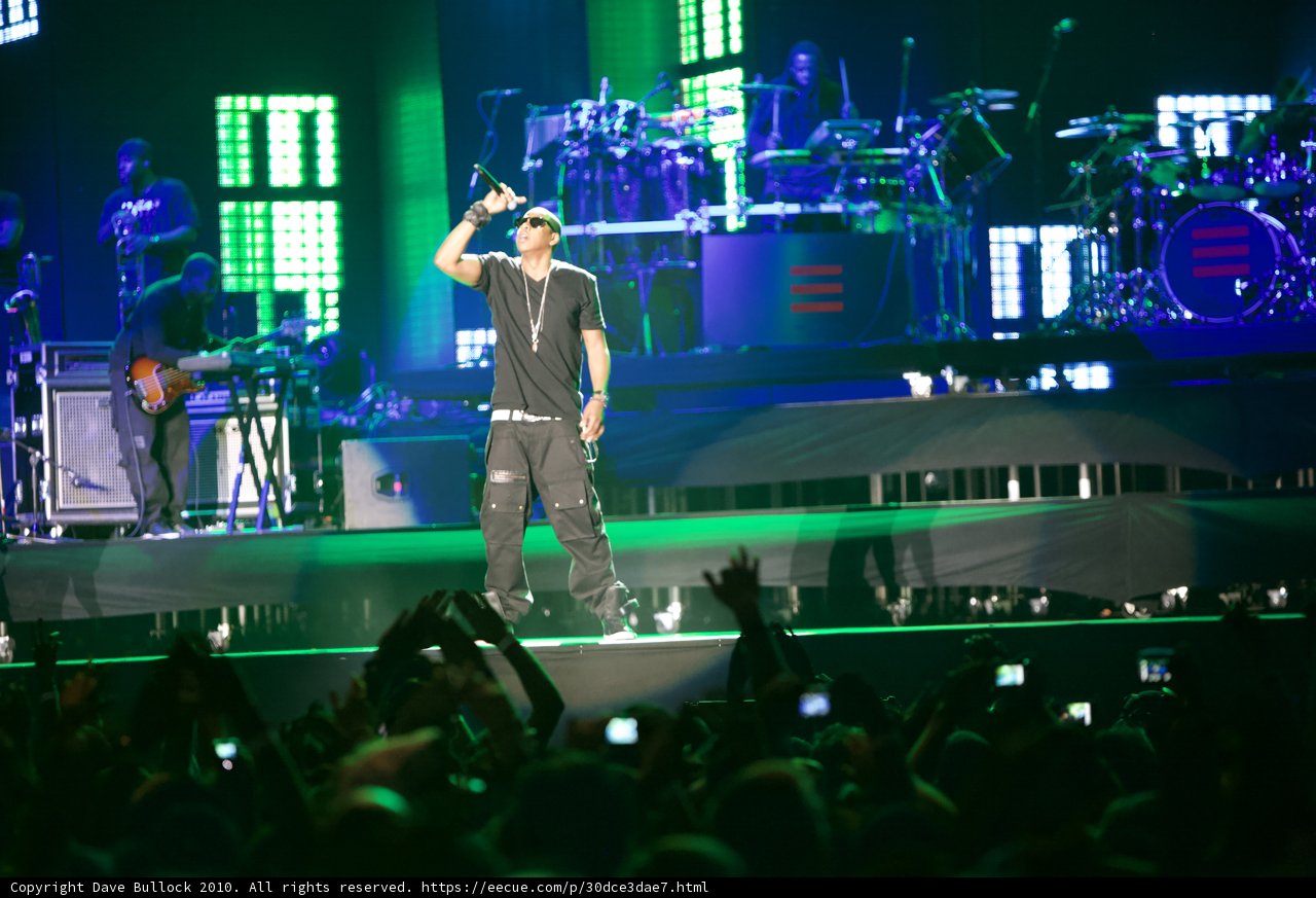 Jay-Z Lights Up the Crowd at Coachella 2010