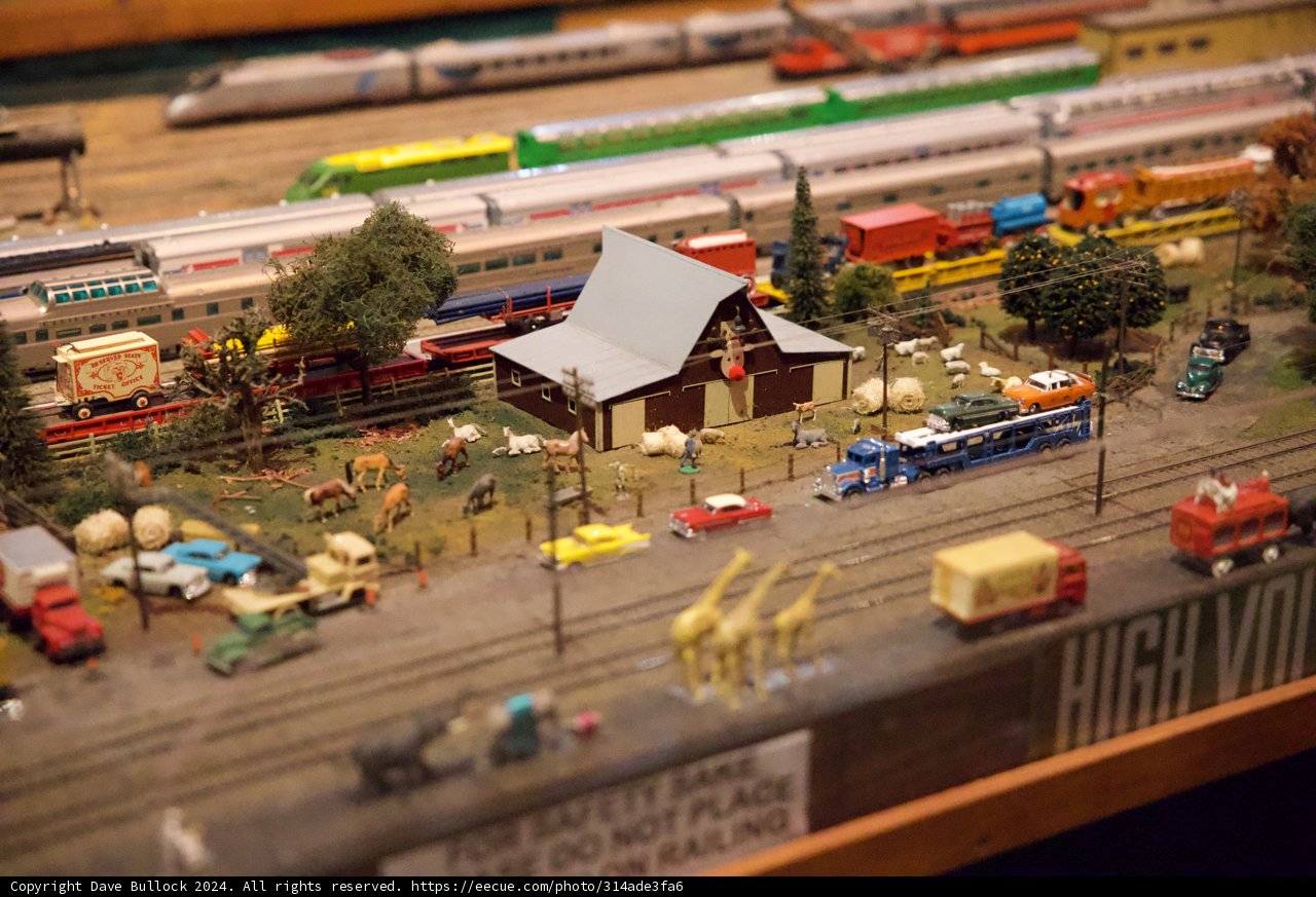 Miniature Metropolis