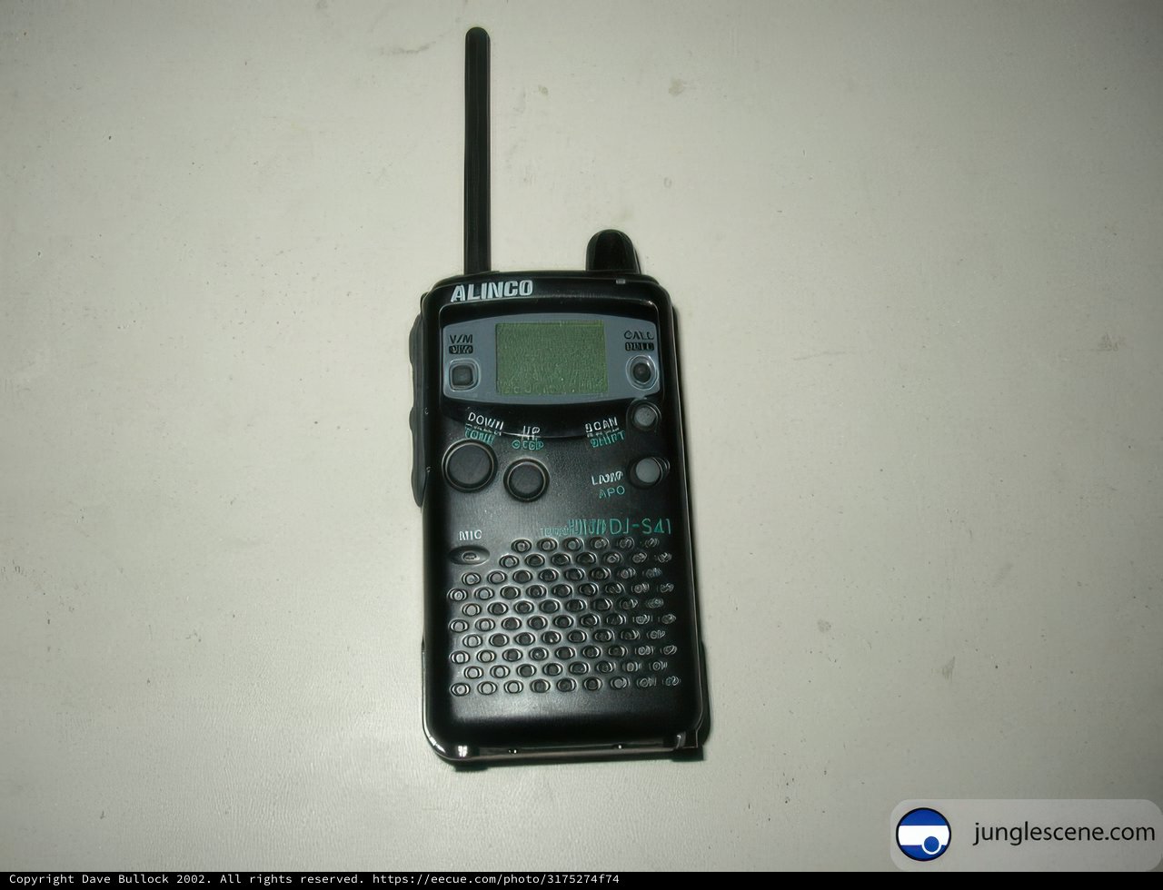 Vintage Analog Radio with Digital Display