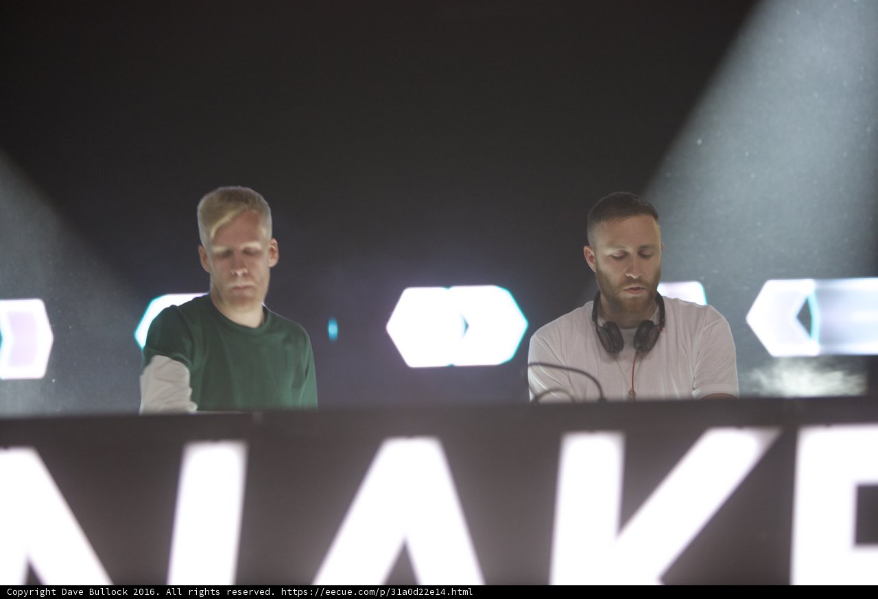 DJ Booth Duo
