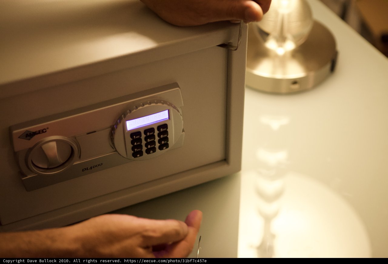 Safe-cracking at Defcon 18
