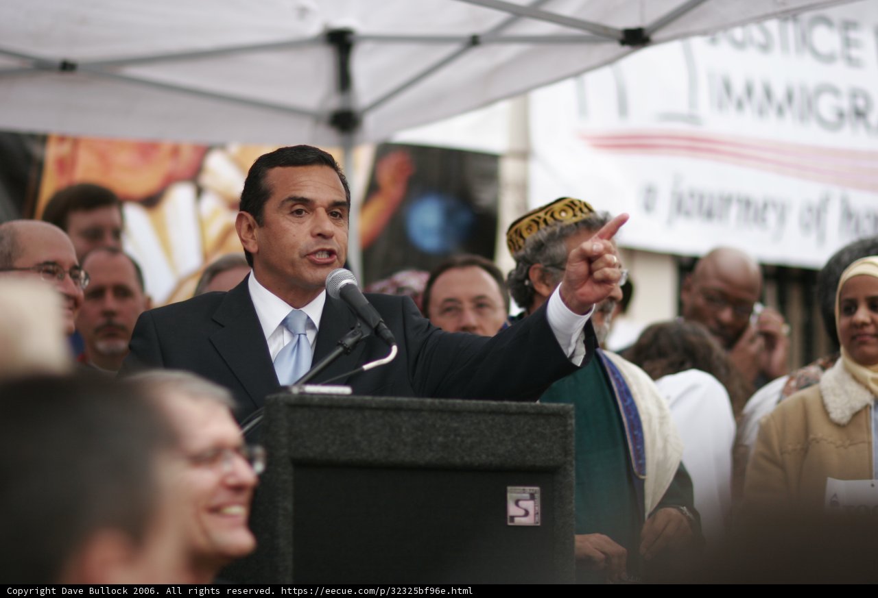Antonio Villaraigosa giving speech at formal event