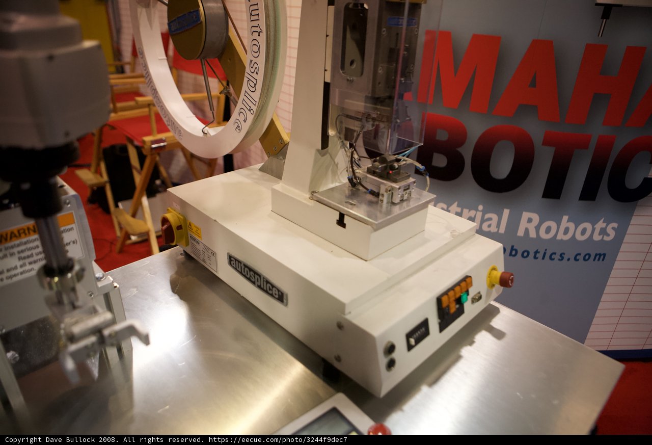 State-of-the-Art Machine Steals the Show at 2008 Robot Automation Exhibition