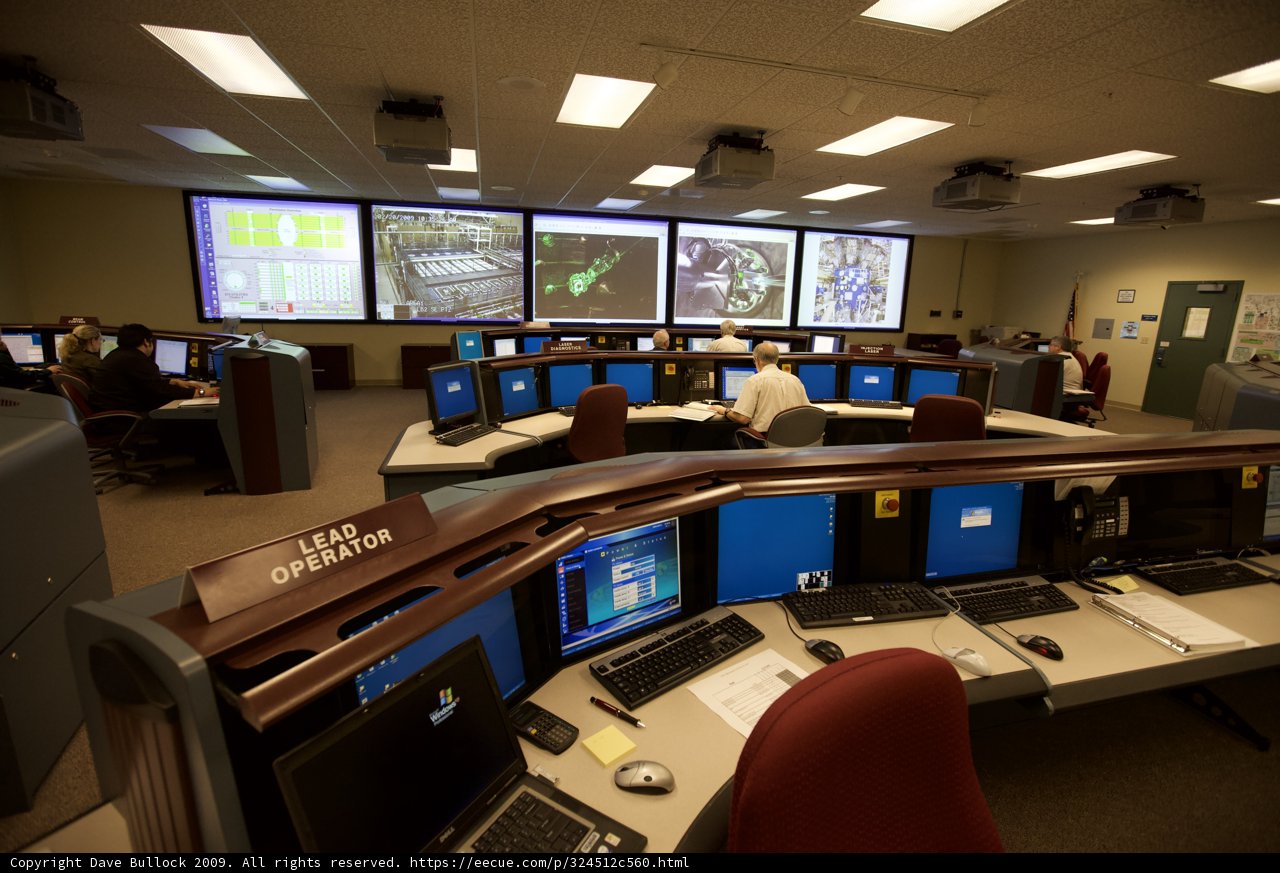 The Ultimate Tech Hub