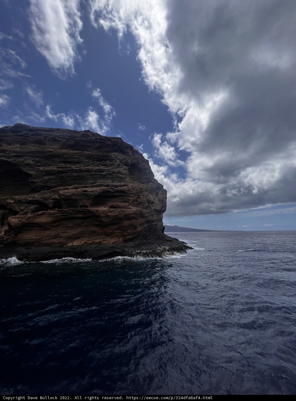 Magnificent Cliffs of Alalakeiki Channel