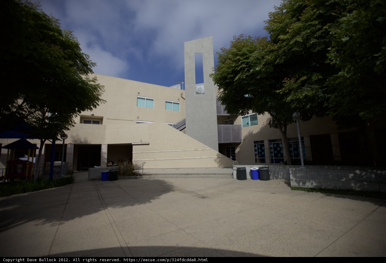 A City Oasis: Temple Brawerman School
