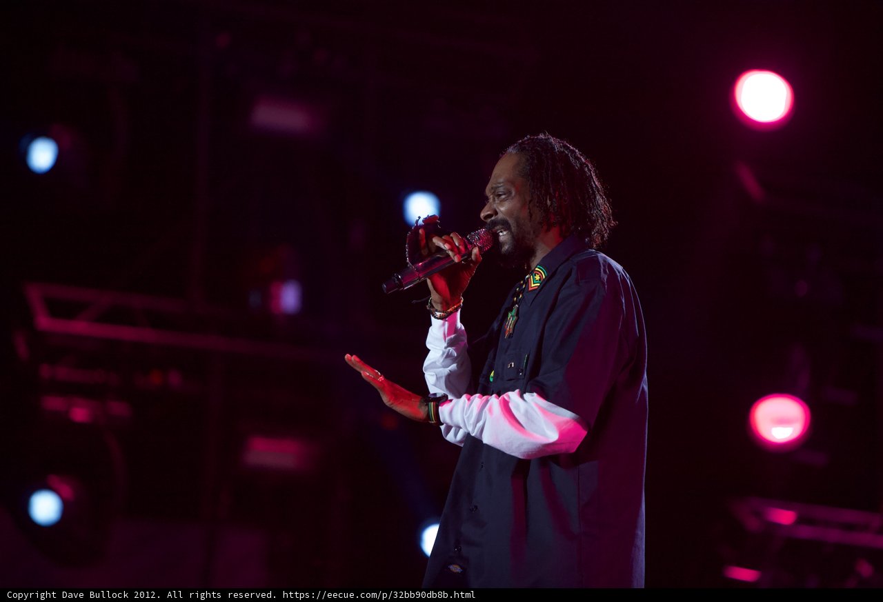 Snoop Dogg Lights Up Summer Jam 2012