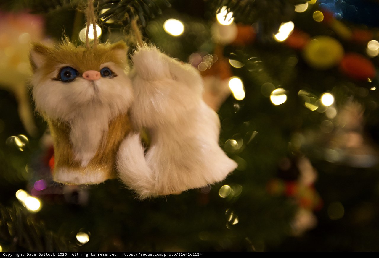 Fluffy White Cat Christmas Tree Ornament
