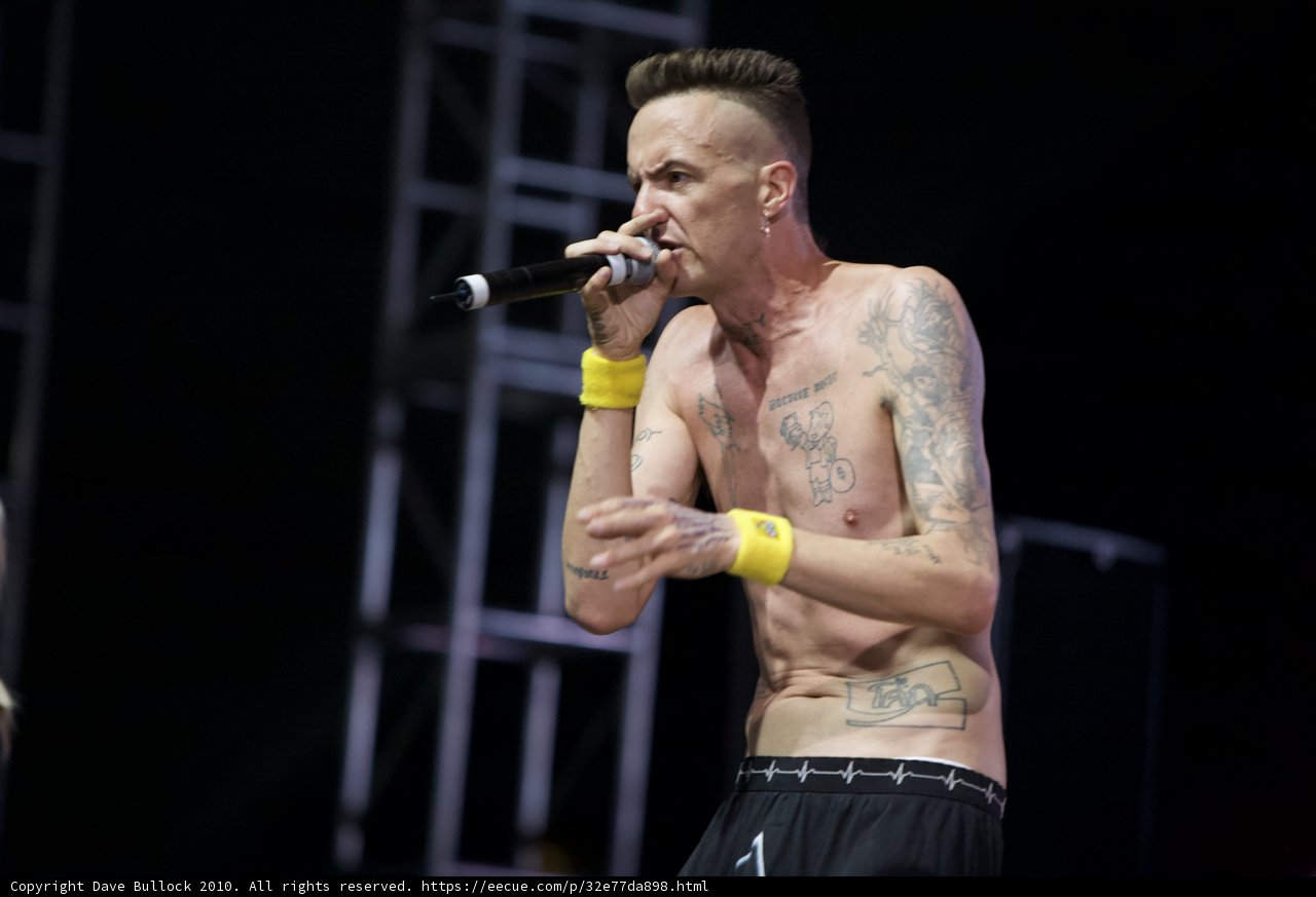 Watkin Tudor Jones Rocks Coachella with his Tattoos and Talent