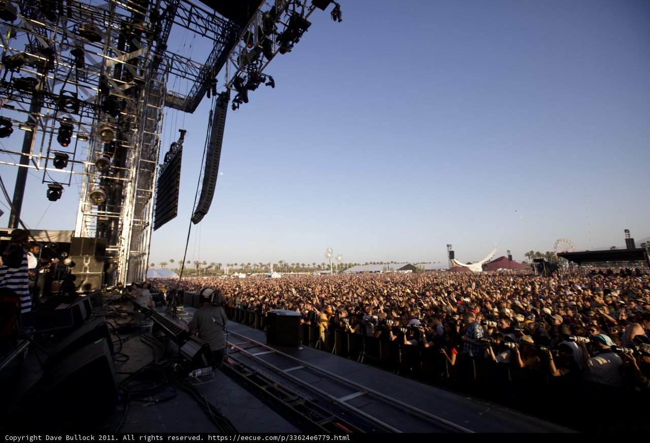 Coachella 2011: A Sea of Fans