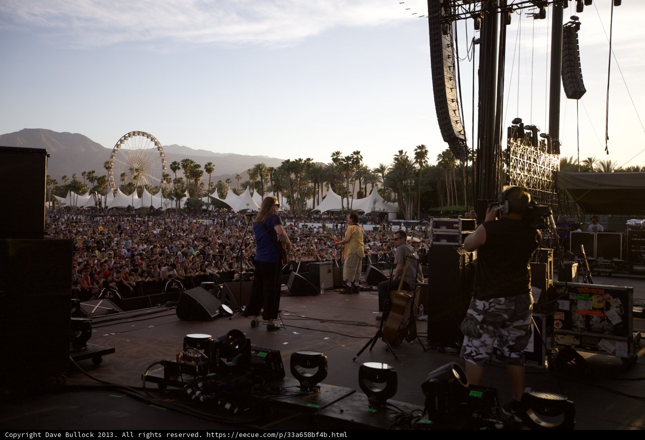 Loud Music and Thriving Crowd at Coachella 2013