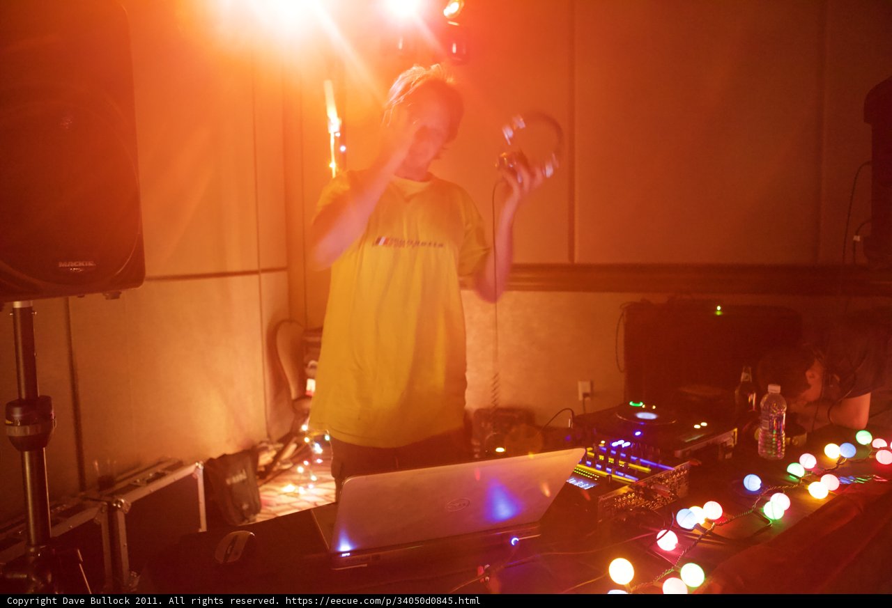 Yellow Shirted DJ Lights up Defcon Crowd