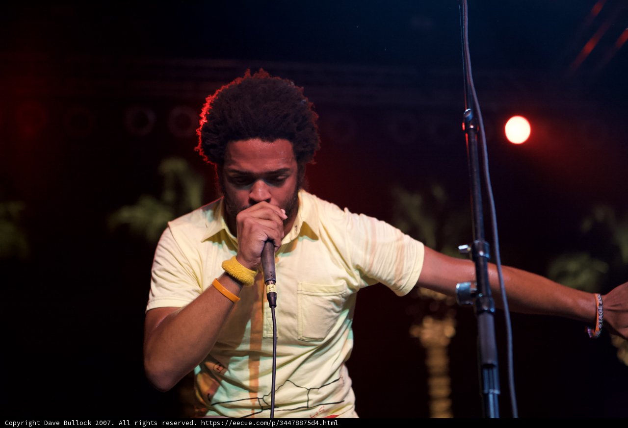 Yellow Shirt Singer Rocks Out at Coachella