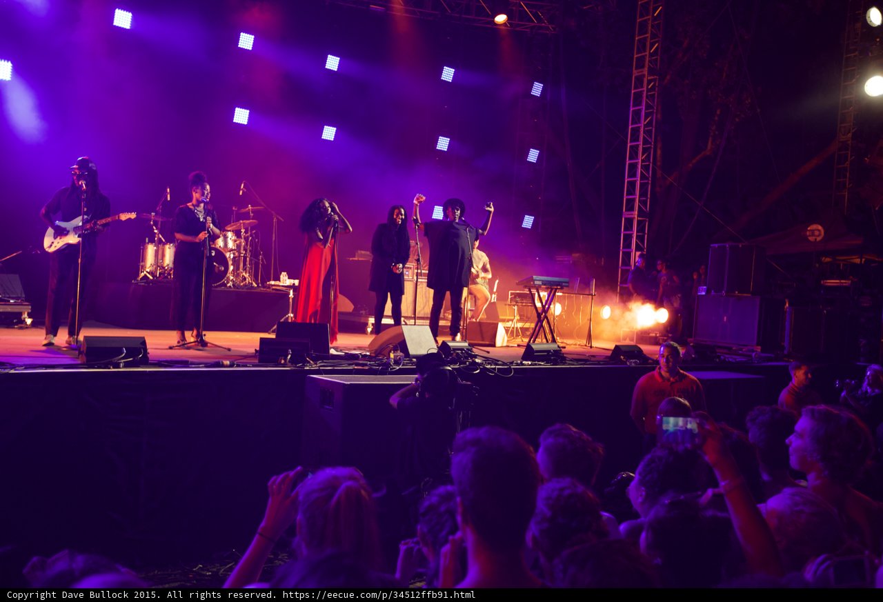 Solange Full Band Final Bow Stage Wide Shot Crowd LED Panels