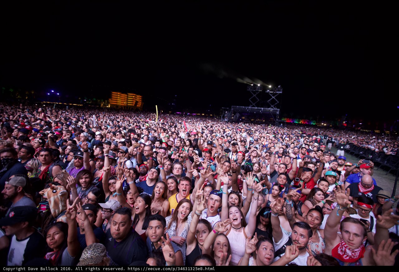 Coachella 2016: A Sea of Fans