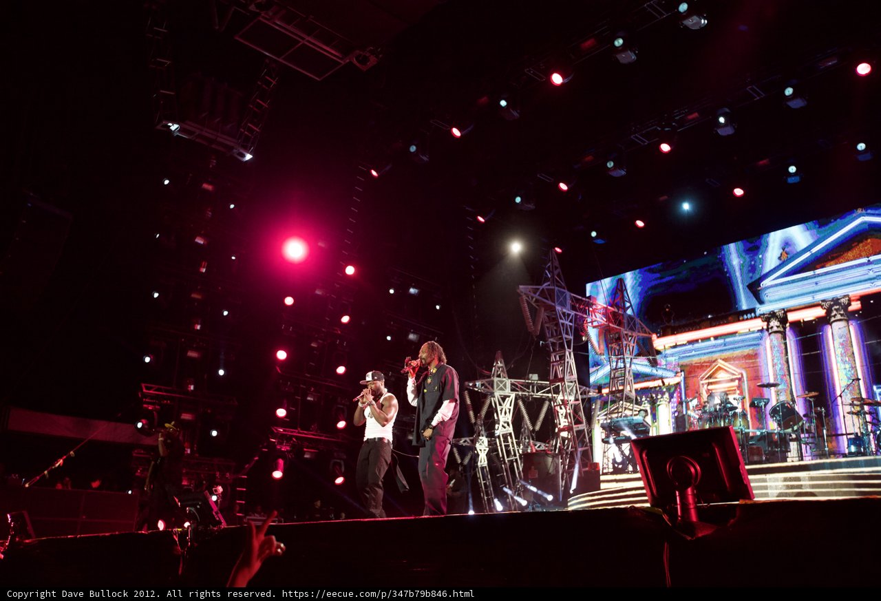 Snoop Dogg and 50 Cent light up Coachella stage