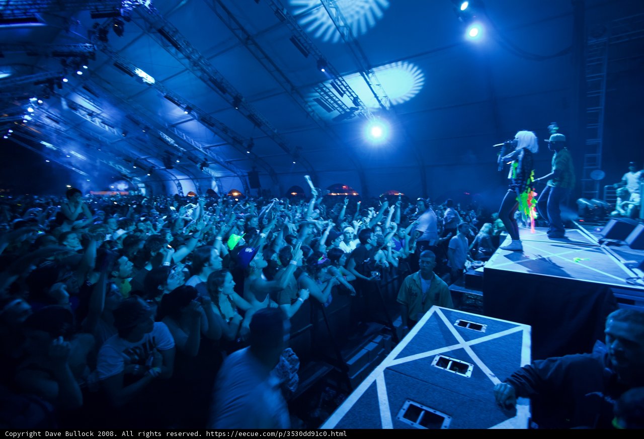 Rockin' the Crowd: A Night to Remember