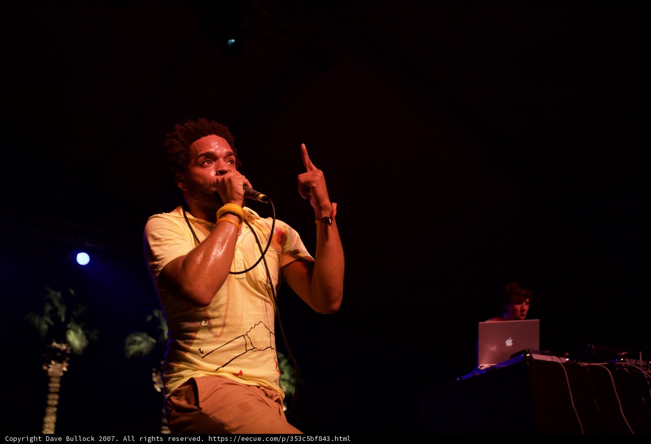 The Yellow-shirted Entertainer