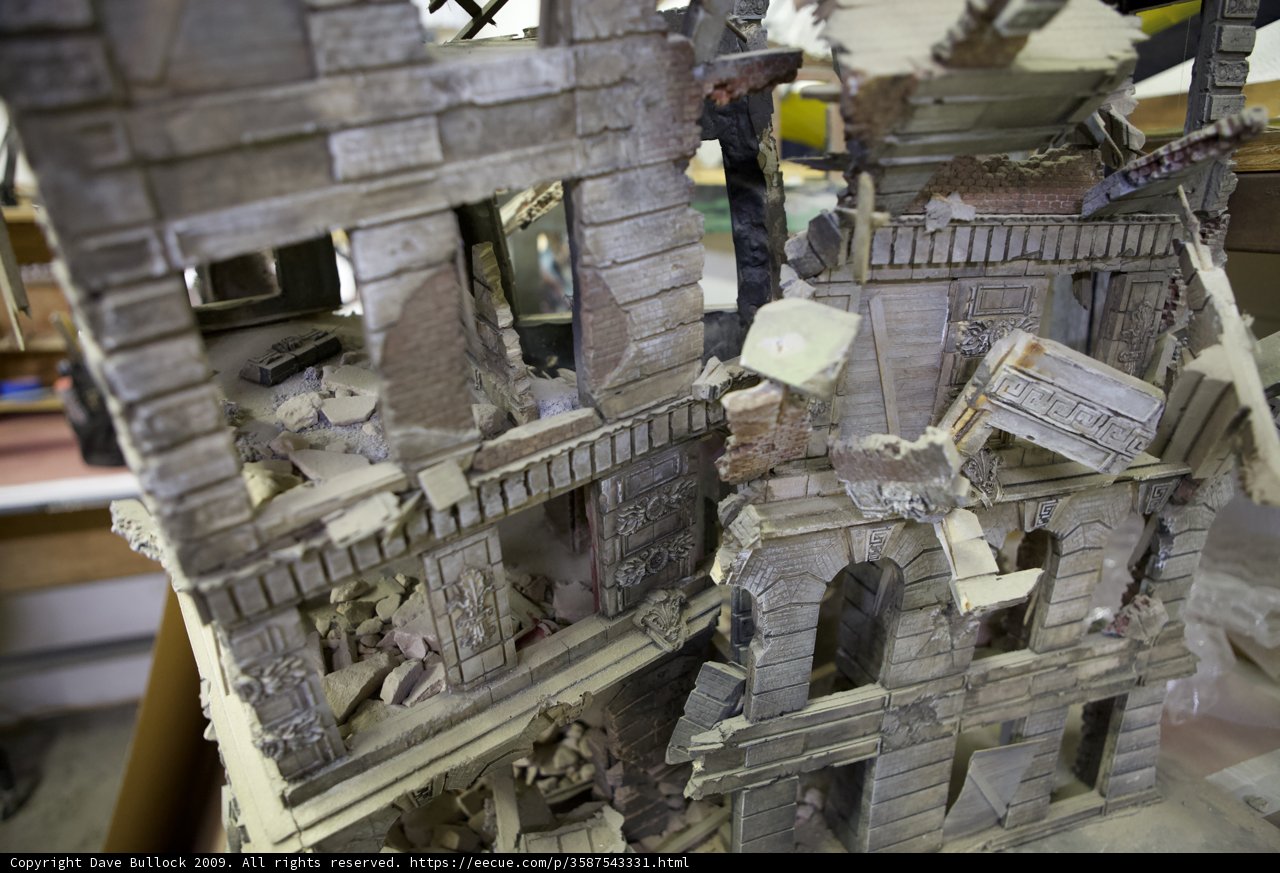 A Toy Model of a Ruined Architecture