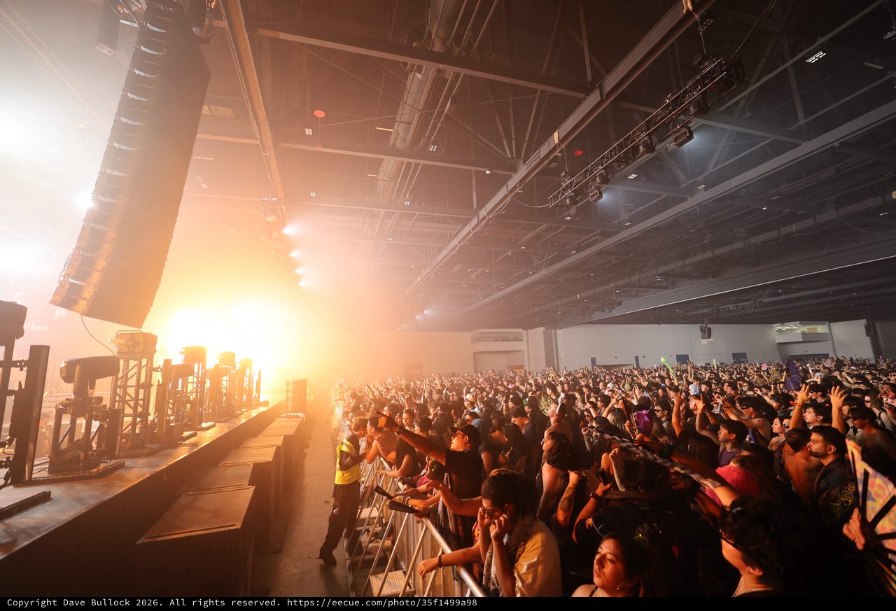 Massive Crowd Erupts at Wobbleland 2026 Concert