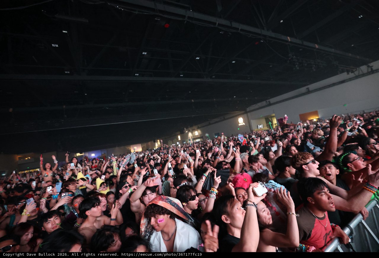 Massive Crowd Surges at Wobbleland 2026 Festival