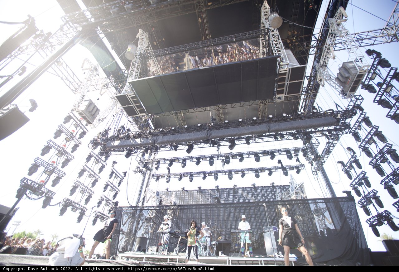 Santigold Rocks the Stage