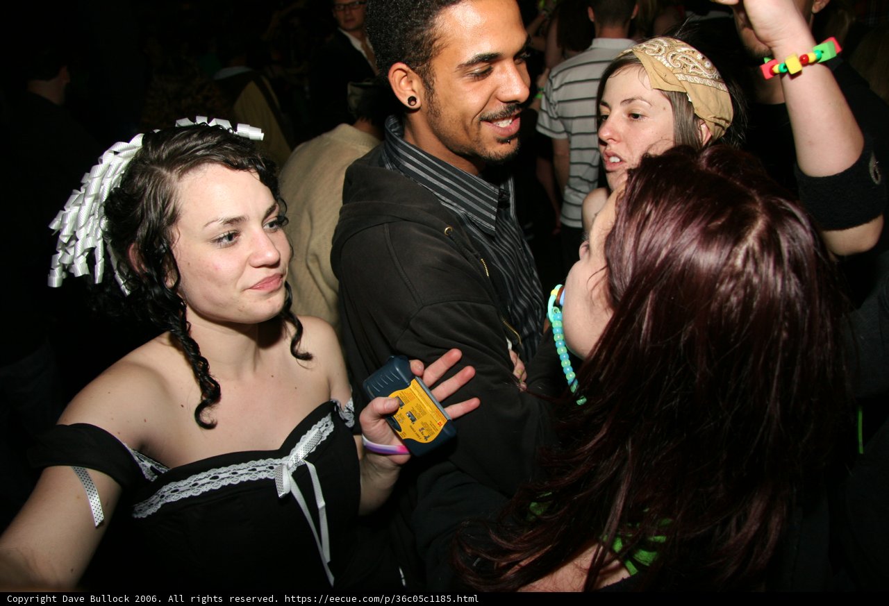 White Apron in the Nightclub