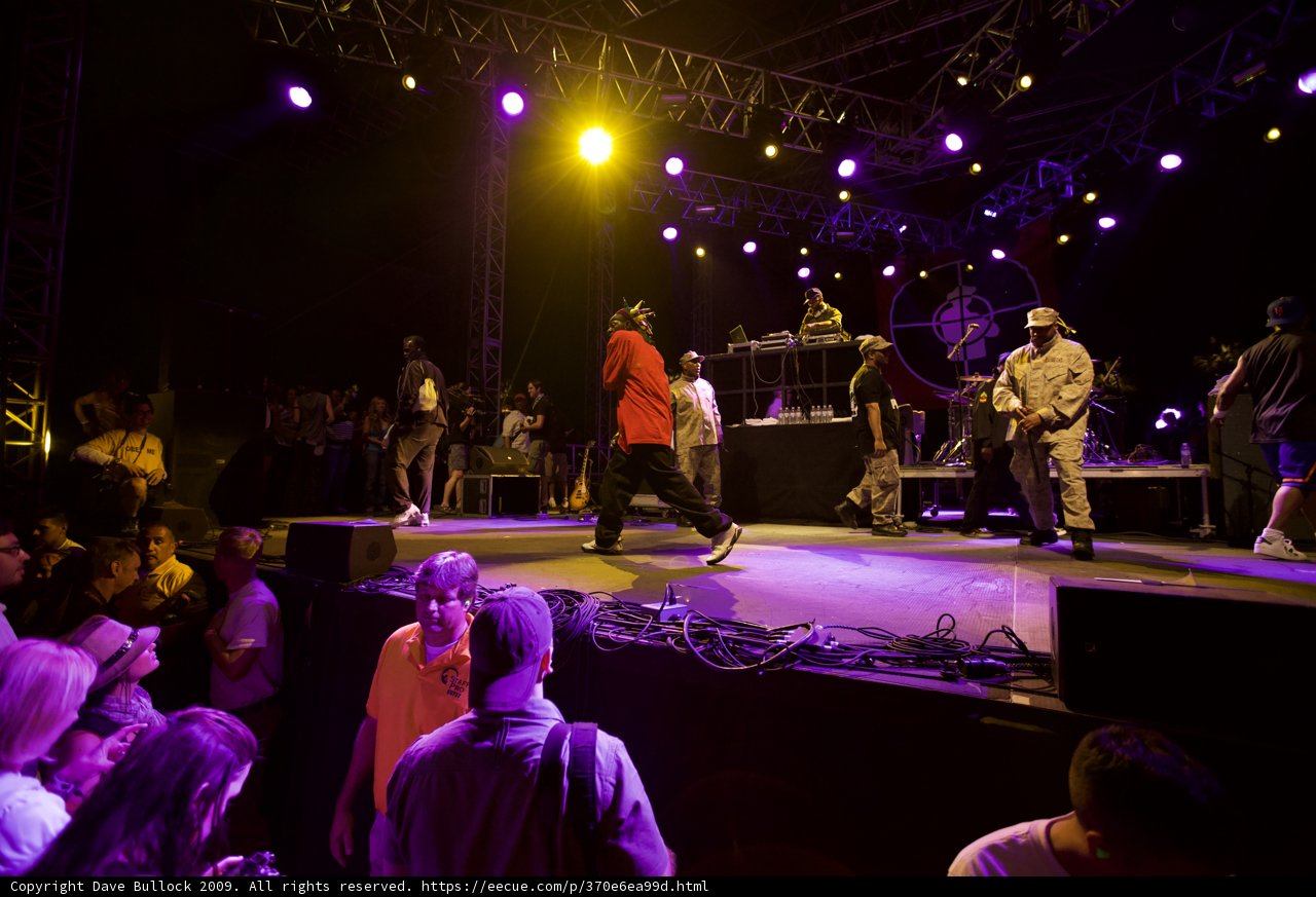 Flavor Flav rocks the crowd at Coachella 2009