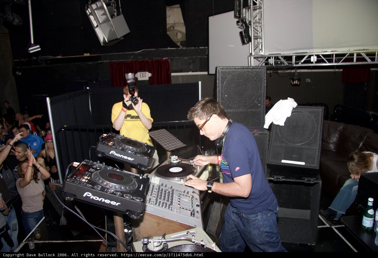 Grooving to Funktion London Electricity Disk 1