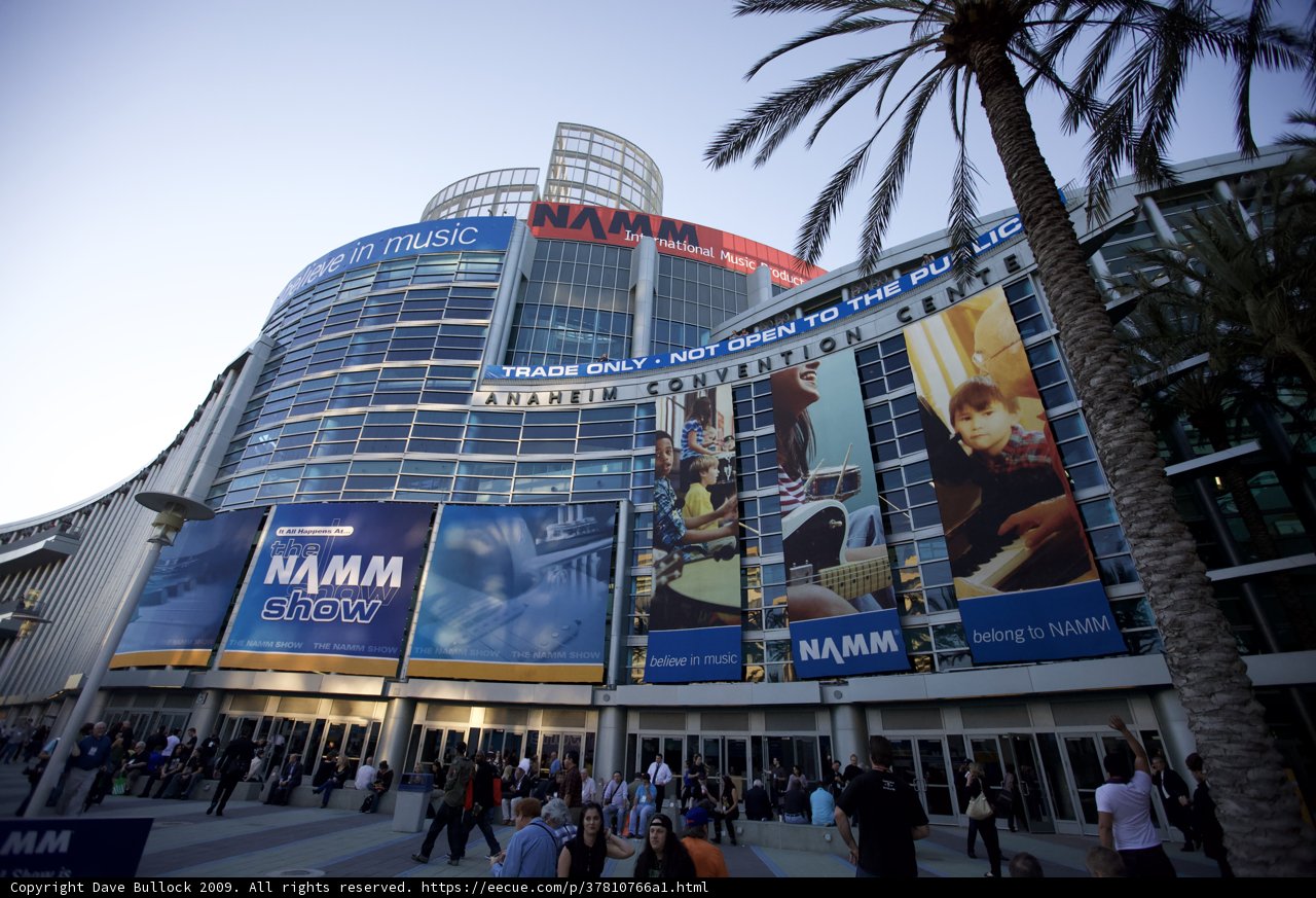 The Miami Convention Center and Urban Metropolis