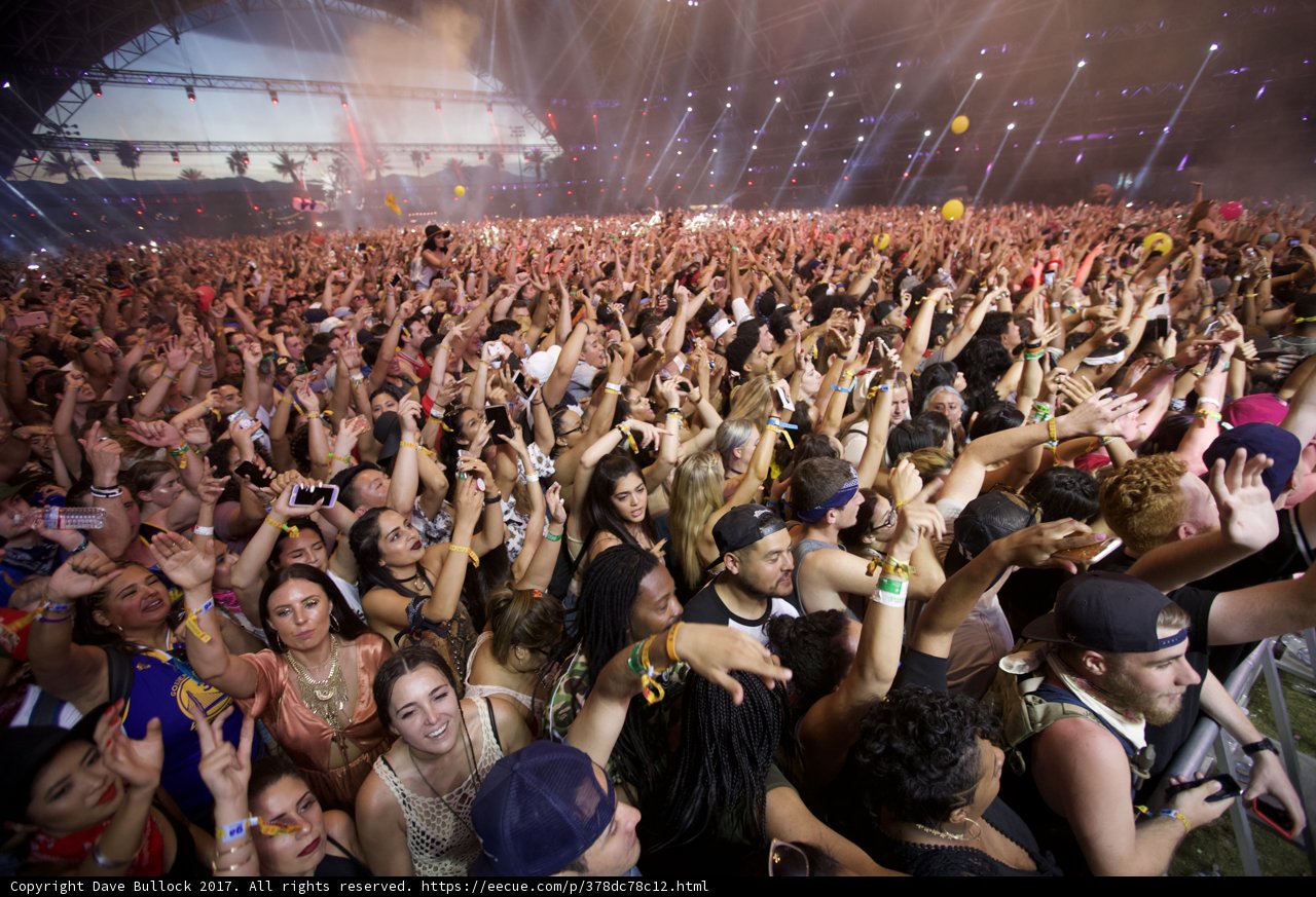 Urban Crowd Goes Wild at Coachella Concert
