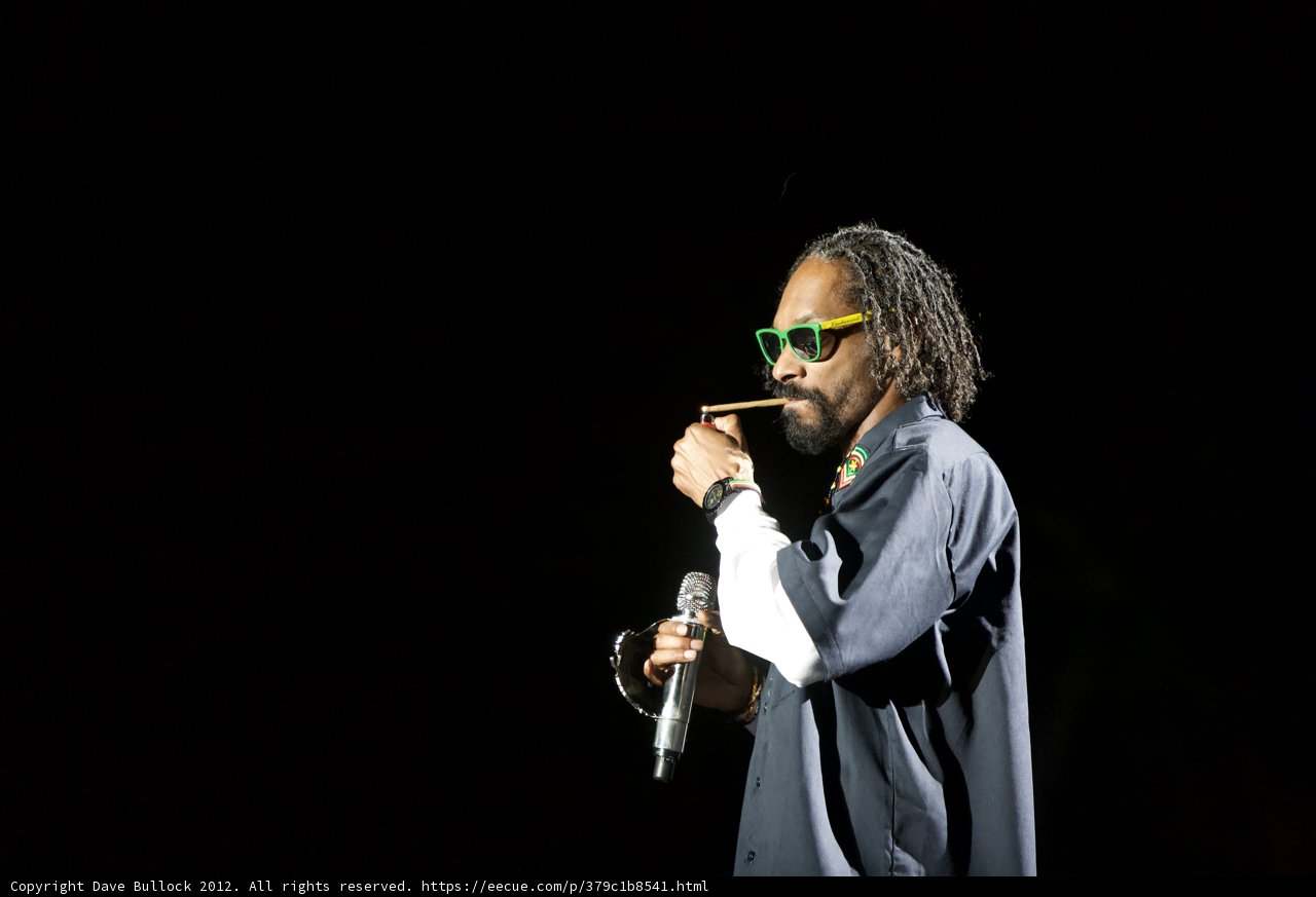 Snoop Dogg Rocks Olympic Stadium