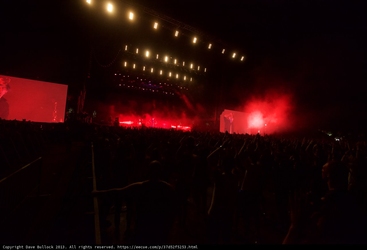 Electric Crowd