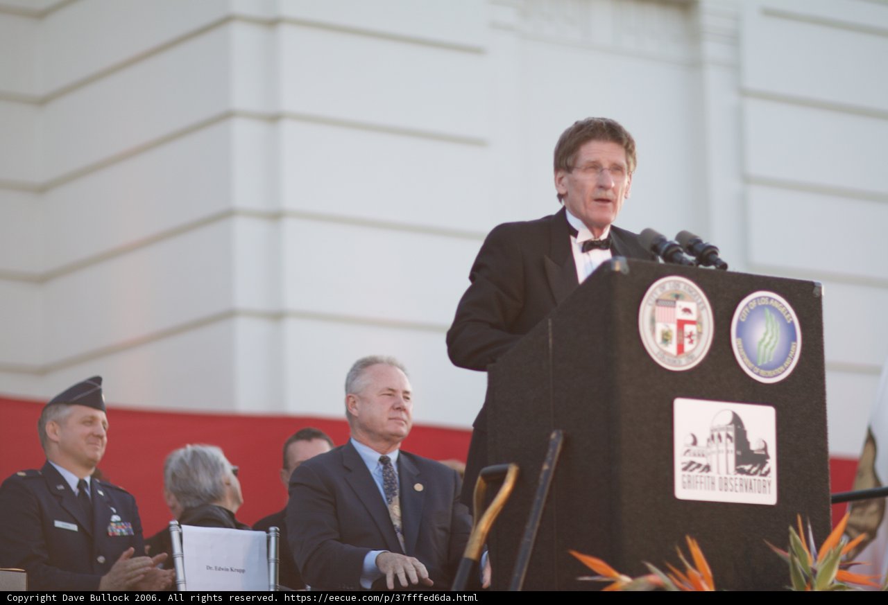 Mike Babcock Addresses a Crowd at Formal Event
