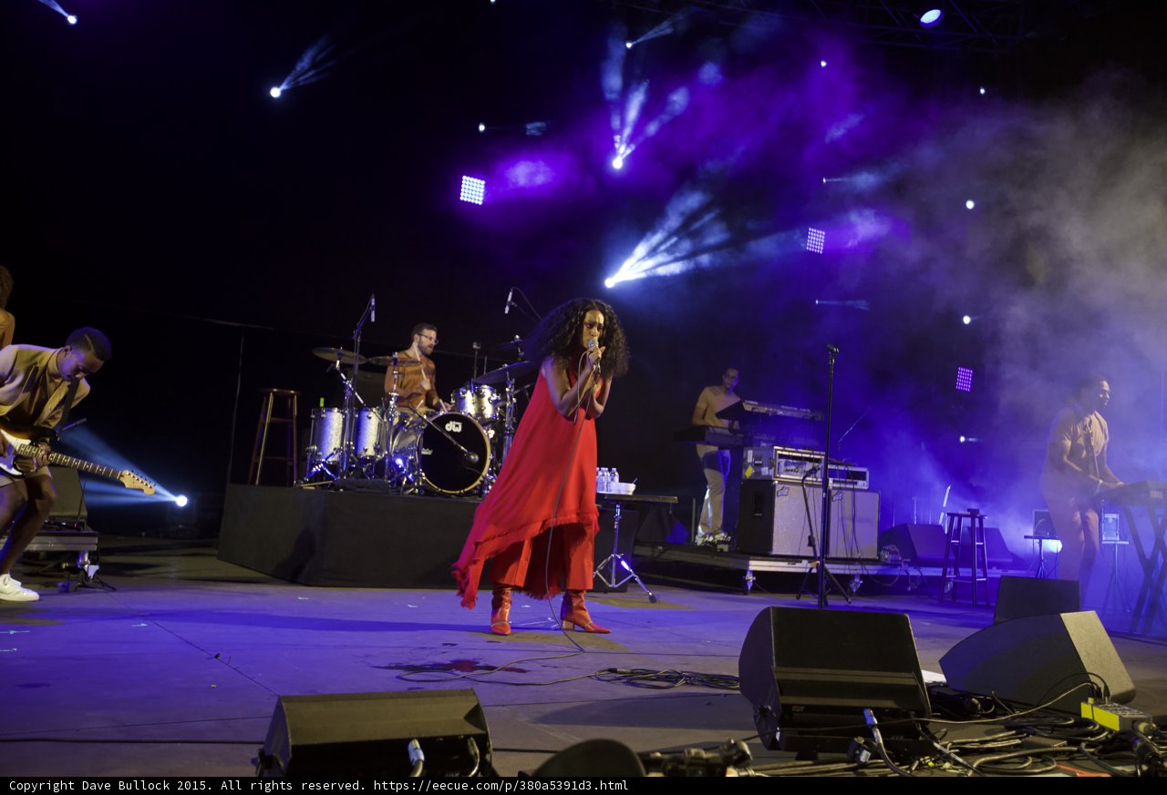 Solange Center Stage Full Band Visible Purple Blue