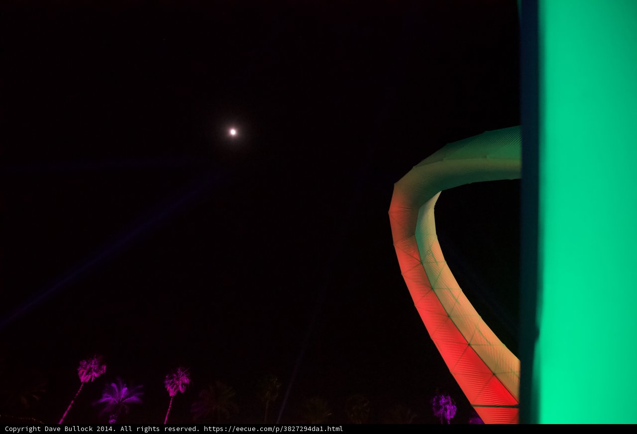 Illuminated Sculpture Awakens the Night Sky
