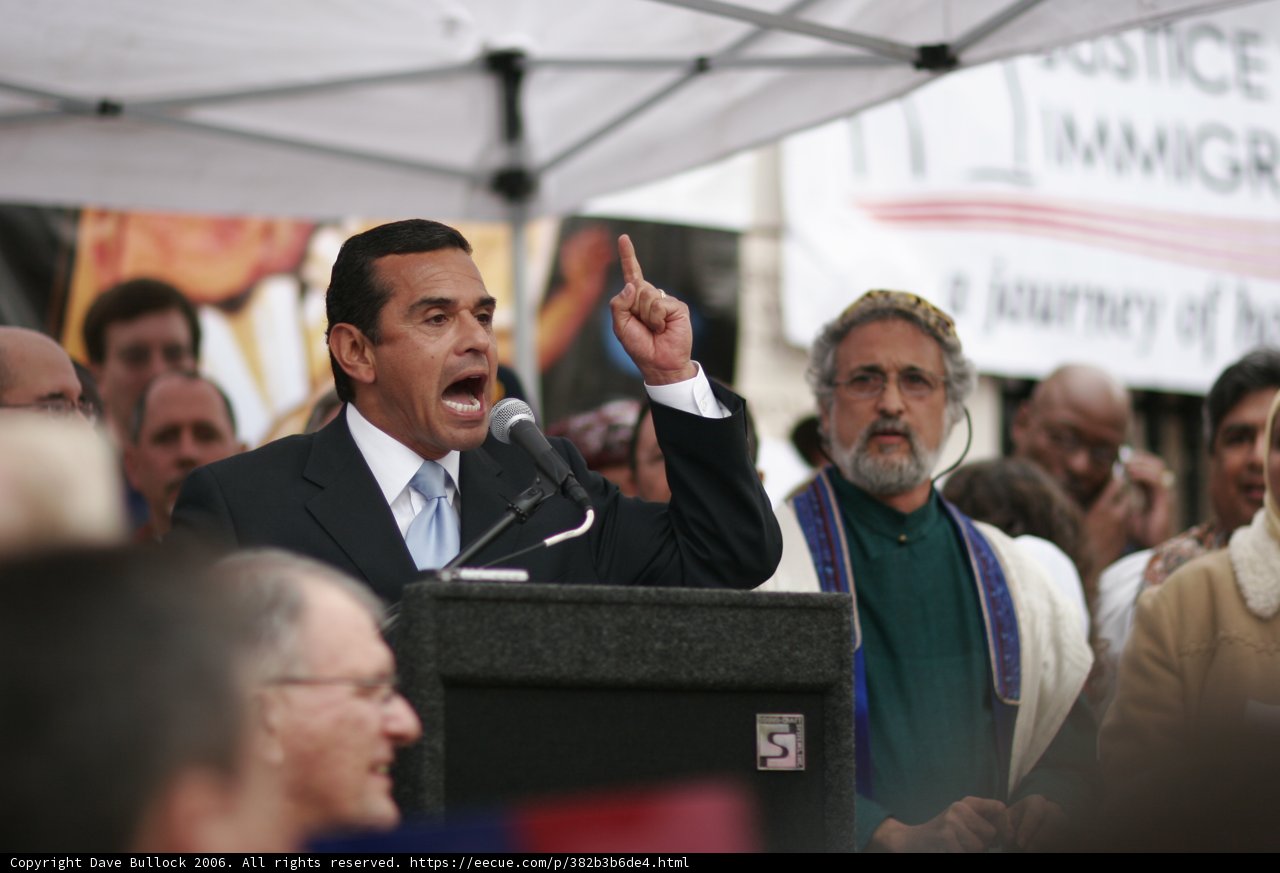 Antonio Villaraigosa delivering a speech at a political rally