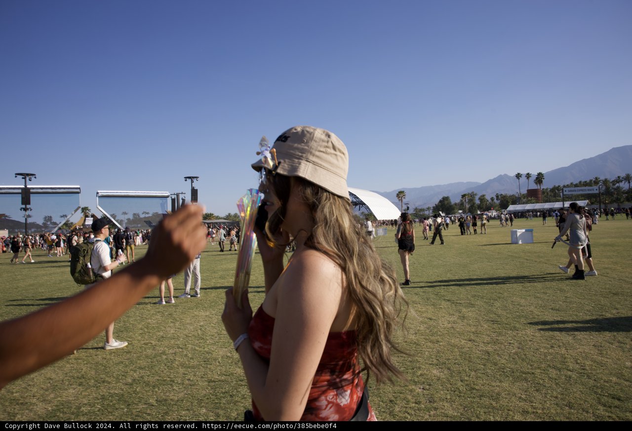 Coachella Vibes: Embracing the Festival Spirit